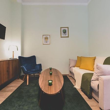 Neoclassical Apartment Near Acropolis - Livingstone Crystal Athènes Extérieur photo